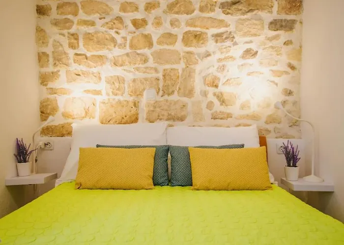In The Old Town Of Apartman Trogir