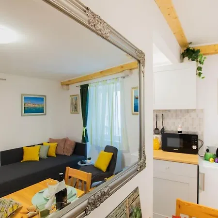 In The Old Town Of Apartmán